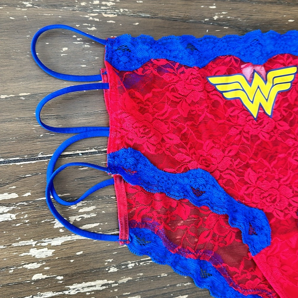 New DC comics wonder women panties 2XL - Picture 3 of 4